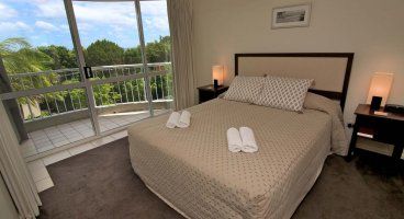Noosa Hill Resort - Coogee Beach Accommodation 1