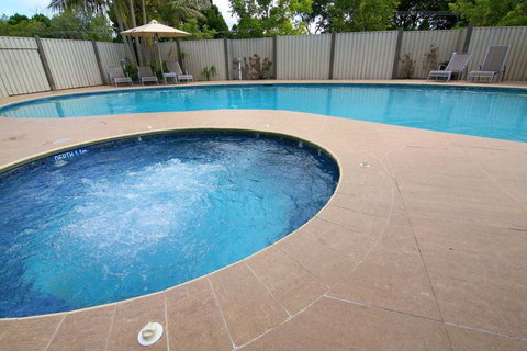 Noosa Hill Resort - Coogee Beach Accommodation 2