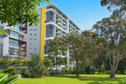 Astra Apartments MacQuarie Park - Coogee Beach Accommodation 0