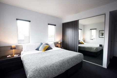 Tyrian Serviced Apartments - Coogee Beach Accommodation 1