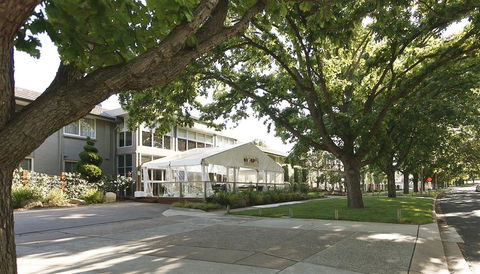 Forrest Hotel & Apartments - Coogee Beach Accommodation 0
