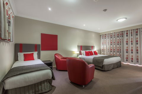 Platinum International - Coogee Beach Accommodation 0