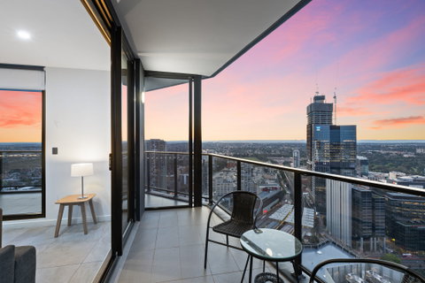 Astra Apartments Parramatta - Skyrise - Coogee Beach Accommodation 2