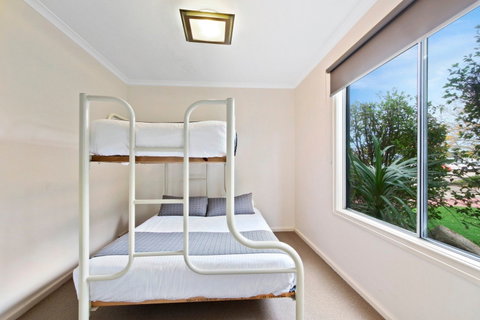 Bellevue on the Lakes - Coogee Beach Accommodation 2