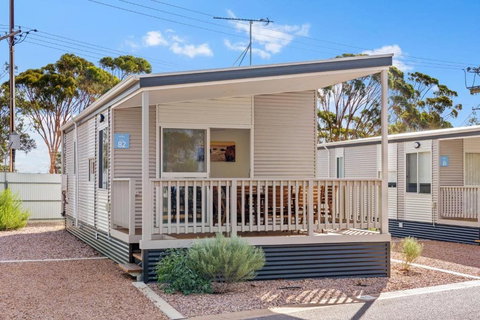 Discovery Parks Port Augusta - Coogee Beach Accommodation 1