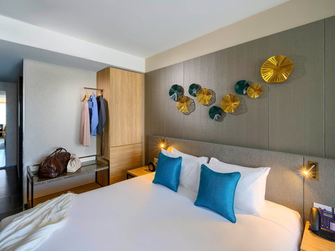 Novotel Melbourne Central - Coogee Beach Accommodation 0