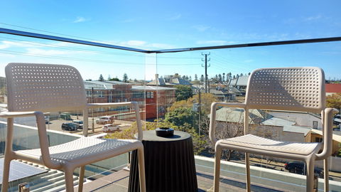 Semaphore Splash Apartments - Coogee Beach Accommodation 1