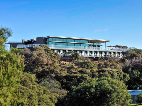Mercure Portsea - Coogee Beach Accommodation 0
