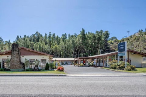 Gold Rush Inn - Coogee Beach Accommodation 0