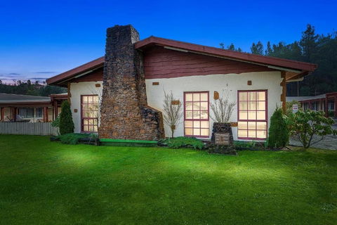 Gold Rush Inn - Coogee Beach Accommodation 2