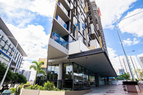 Arise Brisbane One - Coogee Beach Accommodation 0