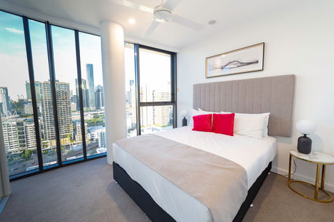 Arise Brisbane One - Coogee Beach Accommodation 1