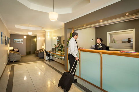 Quest Waterfront Serviced Apartments - Coogee Beach Accommodation 1