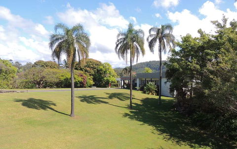 Comfort Inn Premier Coffs Harbour - Coogee Beach Accommodation 0