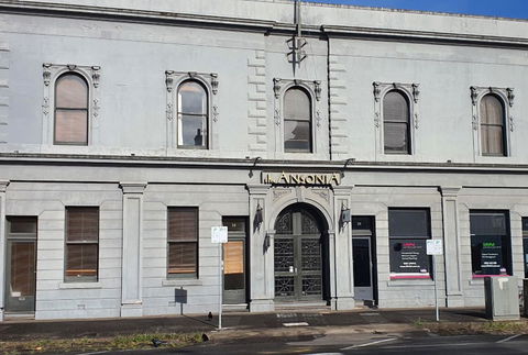 The Ansonia - Coogee Beach Accommodation 0