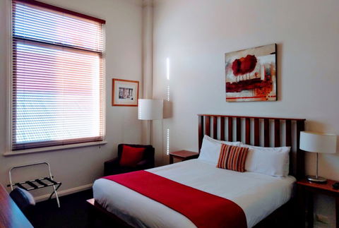 The Ansonia - Coogee Beach Accommodation 1