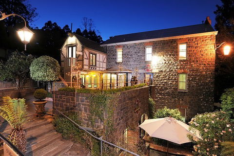 Adeline Bed & Breakfast - Coogee Beach Accommodation 0