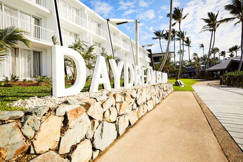 Daydream Island Resort - Coogee Beach Accommodation 0