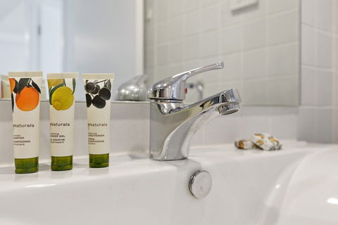 Astra Apartments Parramatta - Coogee Beach Accommodation 1