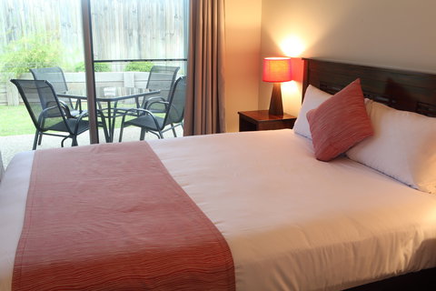 Direct Hotels - Villas On Rivergum - Coogee Beach Accommodation 2