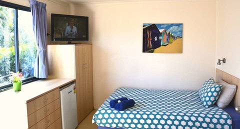 Vitrinite Village of Middlemount - Coogee Beach Accommodation 4