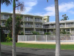 Cabarita Lake Apartments - Coogee Beach Accommodation 0