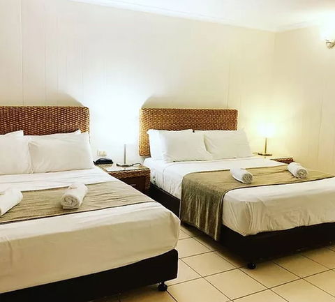 Pine Tree Motel - Coogee Beach Accommodation 1