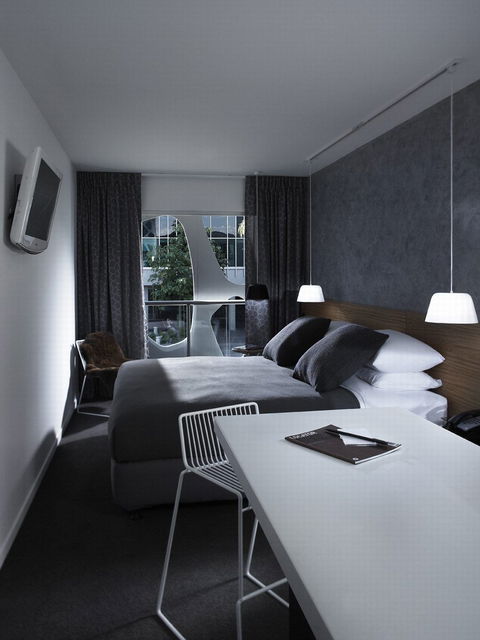 Limes Hotel - Coogee Beach Accommodation 2