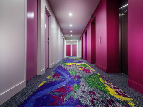 Ibis Styles Brisbane Elizabeth Street - Coogee Beach Accommodation 3