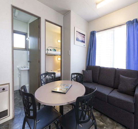 BIG4 Albury Tourist Park - Coogee Beach Accommodation 3
