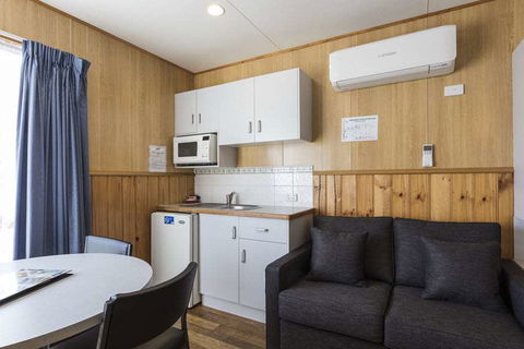 BIG4 Albury Tourist Park - Coogee Beach Accommodation 9