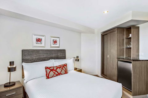 Adina Serviced Apts Canberra Dickson - Coogee Beach Accommodation 10