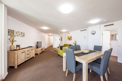 Lanai Riverside Apartments - Coogee Beach Accommodation 4