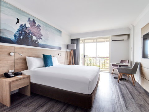 Novotel Cairns Oasis Resort - Coogee Beach Accommodation 1