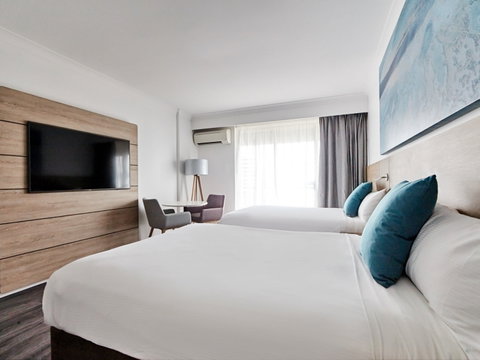 Novotel Cairns Oasis Resort - Coogee Beach Accommodation 3