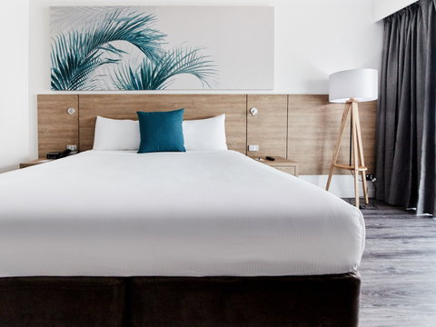 Novotel Cairns Oasis Resort - Coogee Beach Accommodation 4