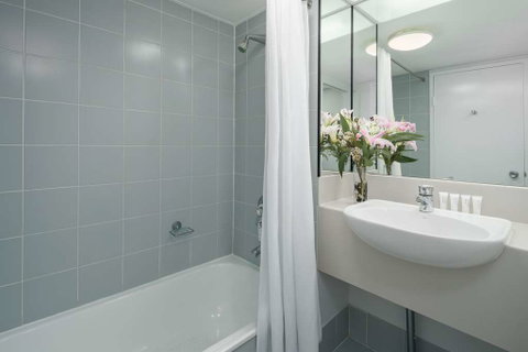 Rydges Esplanade Resort Cairns - Coogee Beach Accommodation 4