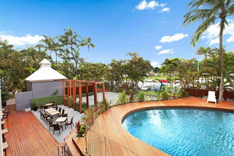 Rydges Esplanade Resort Cairns - Coogee Beach Accommodation 9