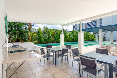 201 Lake Street - Cairns - Coogee Beach Accommodation 8