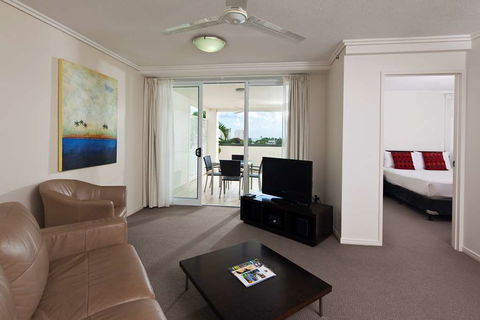 Cairns Central Plaza Apartment - Coogee Beach Accommodation 1