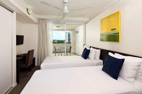 Cairns Central Plaza Apartment - Coogee Beach Accommodation 2