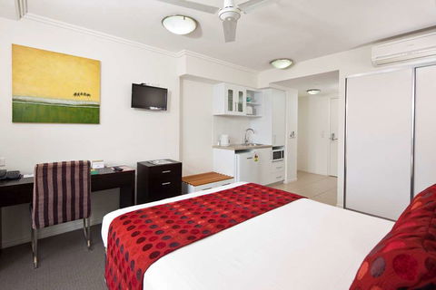 Cairns Central Plaza Apartment - Coogee Beach Accommodation 3