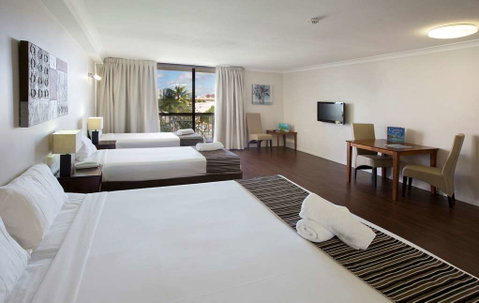 Cairns Plaza Hotel - Coogee Beach Accommodation 10