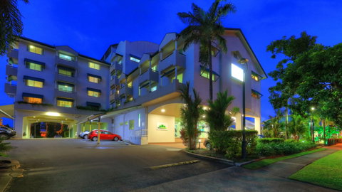 Cairns Sheridan Hotel - Coogee Beach Accommodation 0