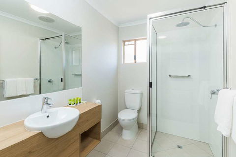 NIghtcap At Balaclava Hotel - Coogee Beach Accommodation 17
