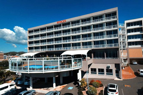 Rydges Gladstone - Coogee Beach Accommodation 0