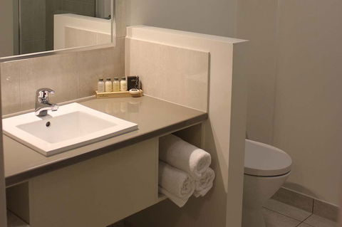 Swan Hill Resort - Coogee Beach Accommodation 1