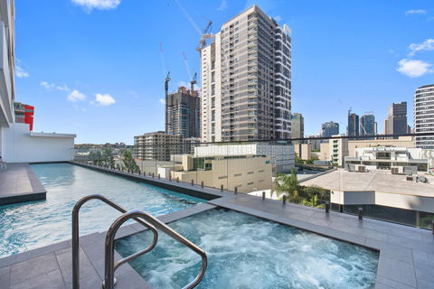 Arise Ivy And Eve - Coogee Beach Accommodation 1