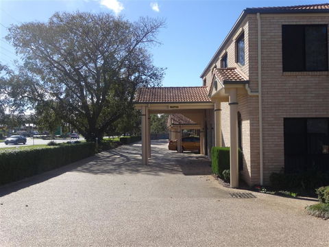 Best Western Tuscany On Tor Motor Inn - Coogee Beach Accommodation 2