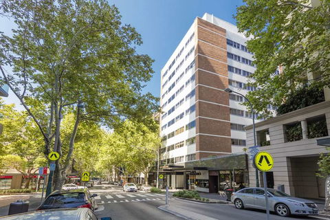 The Macleay Serviced Apartment Hotel - Coogee Beach Accommodation 2
